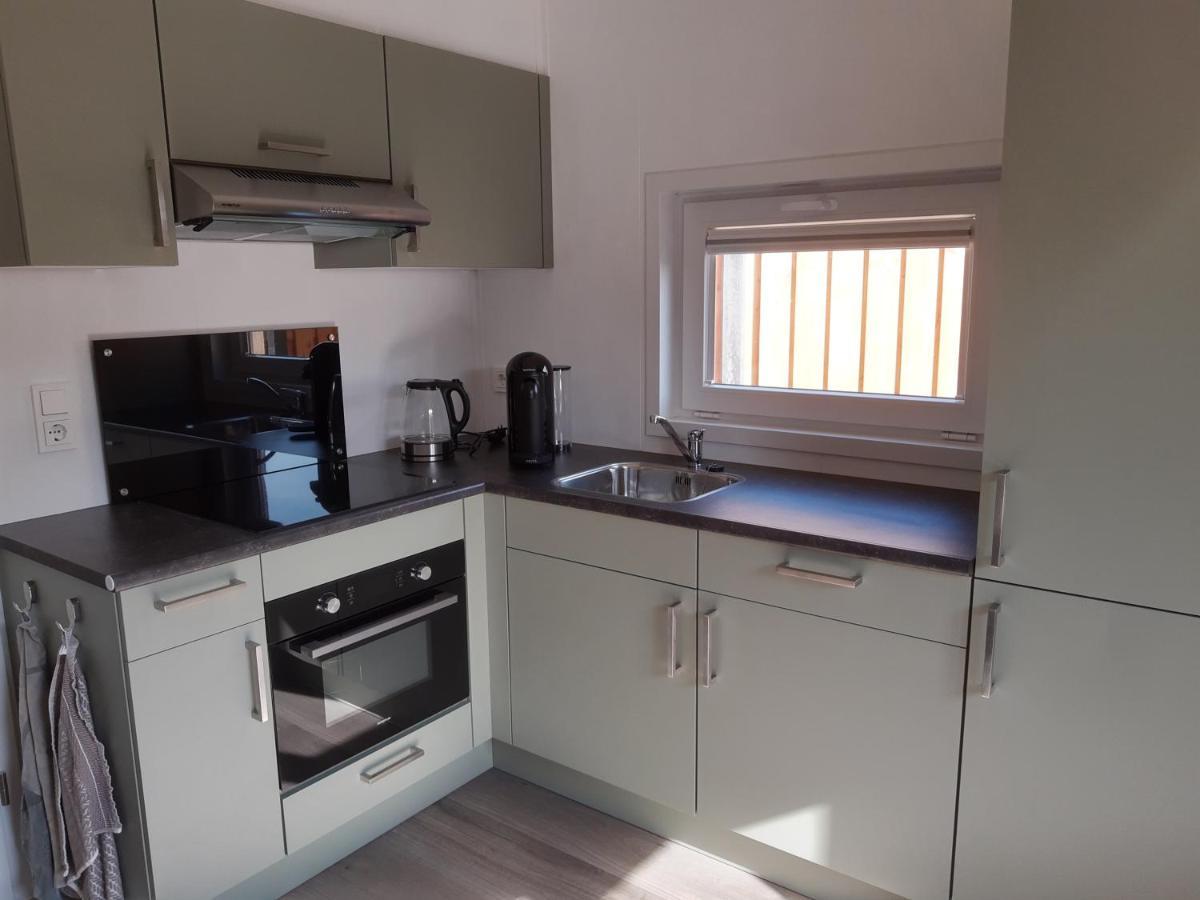 Vakantiechalet Huisje Onder De Toren Осткапеле Екстериор снимка